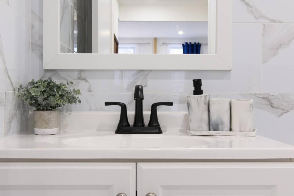 240-15 Luxury Prime Location W&d Apartment *